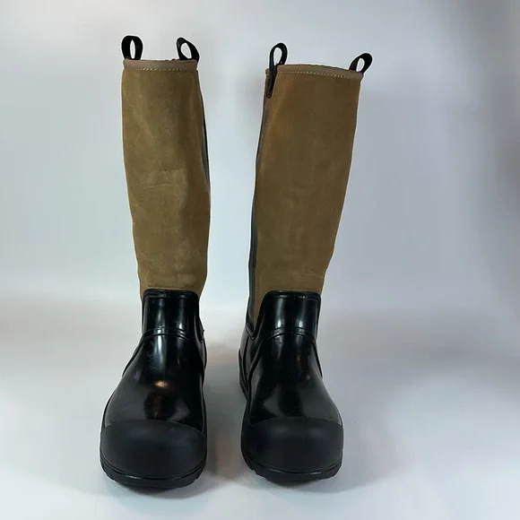 UGG Raincloud Tall Boot - Picture 2 of 5